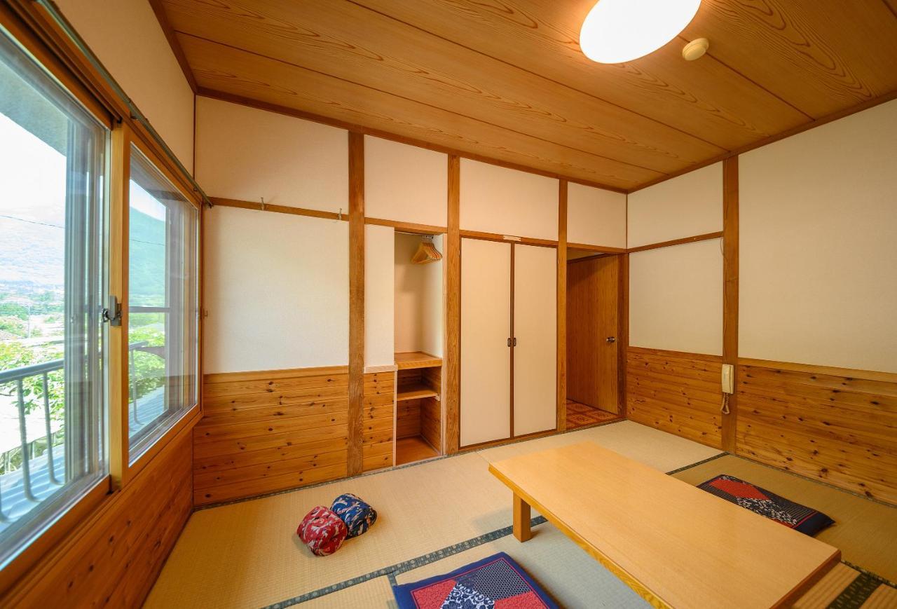 Hotel Minshuku Tsutaya Yufu Esterno foto